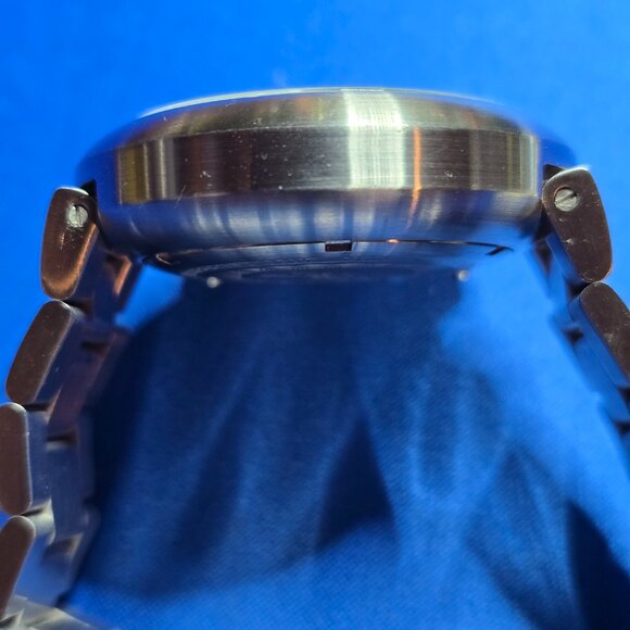 Invicta Chronograph Watch - Picture 5 of 7